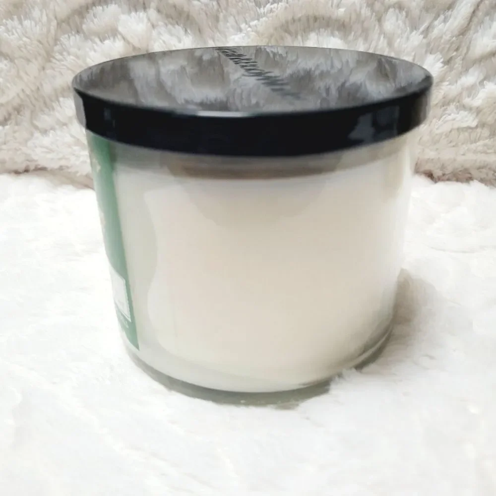 BBW Aromatherapy Stress Relief Eucalyptus and Spearmint 3 Wick Candle New
